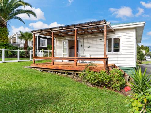 73 Bays Road, Orere Point