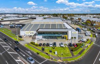 Prime position – Highbrook warehouse and showroom