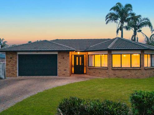 70 Lothian Brae, Wattle Downs