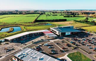High Profile Ravenswood Commercial Precinct