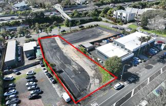 Asphalt Yard in Prime Location