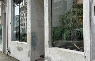 Affordable industrial character retail/hospo space