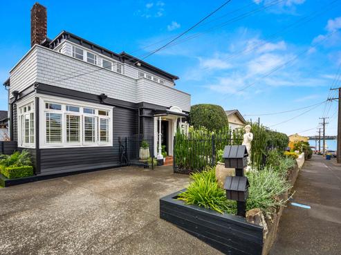 1/12A Church Street, Devonport