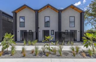 624A Queen Street East (units A, B, C, I & J), Levin