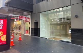 Service Retail Opportunity on Queen Street