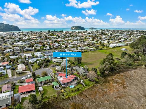 128 Sharyn Place, Whangamata