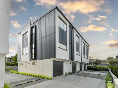 35 Turama Road, Royal Oak