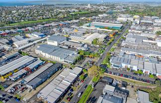 Substantial Wairau Industrial Facility + Yard