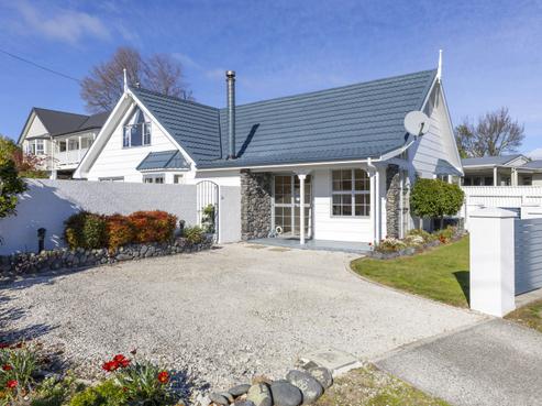 1/26 Aubrey Crescent, Rainbow Point