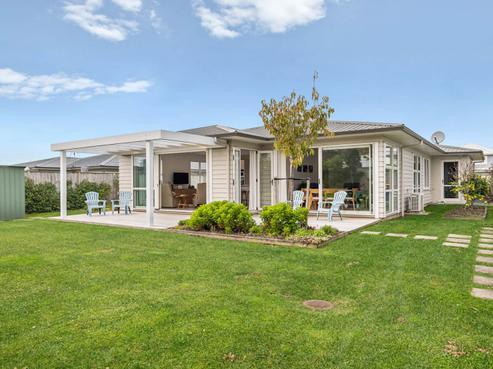 16 Kukuwai Avenue, Red Beach