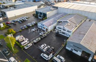 727m² High Profile Patiki Warehouse + Yard