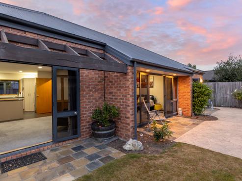 12 Suntory Lane, Burwood