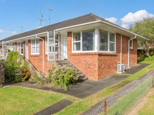 4/9 Lenihan Street, Northcote