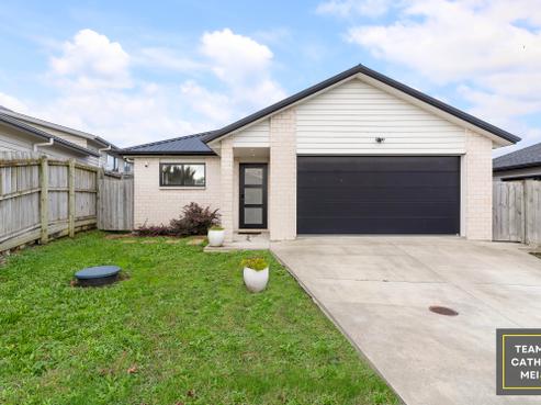 15 Huahua Crescent, Papakura