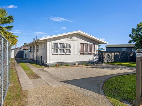 326 Ormond Road, Riverdale
