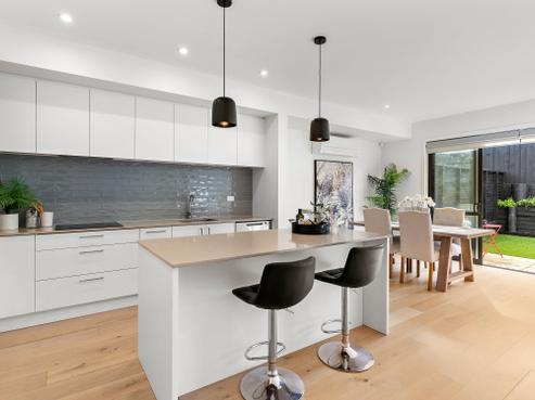 298 Jack Lachlan Drive, Beachlands