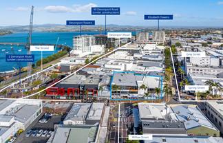 Be the centre of attention