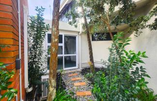 THE NOOK - ORAKEI BAY VILLAGE
