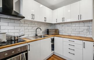 4/17A Miro Street, Trentham