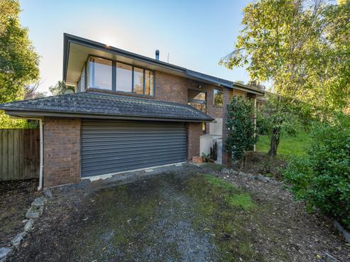 70 Olympus Way, Richmond