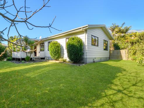 1 Lochinvar Place, Hairini
