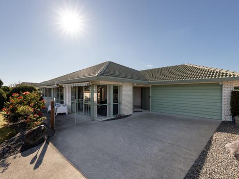 160 Pacific View Road, Papamoa