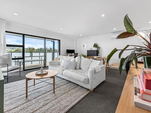 201/28 Shortfin Place, Flat Bush