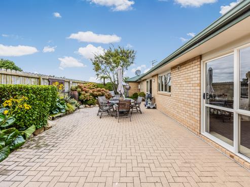 28 Moss Crescent, Takanini