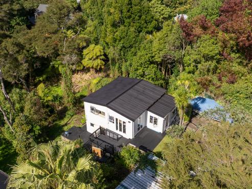 5 Fairmount Road, Titirangi