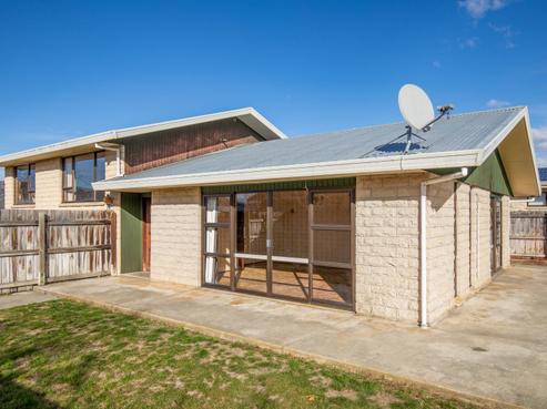 22 Blackmore Crescent, Alexandra