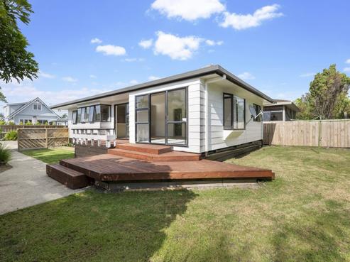 11B Bay Street, Red Beach