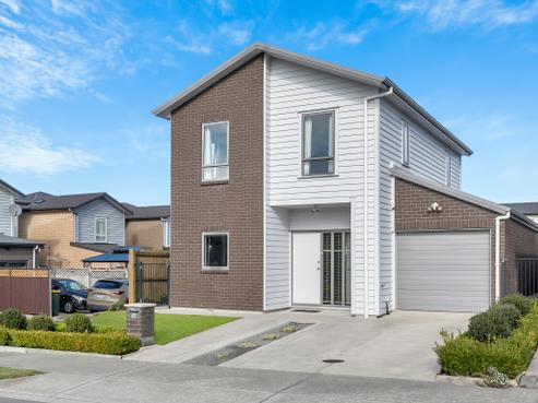 36 Kuurae Crescent, Weymouth