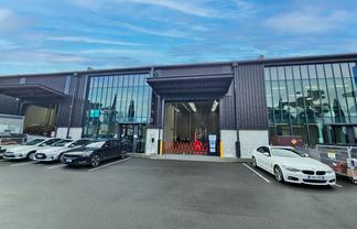 Centrally Located Warehouse - Near New! 