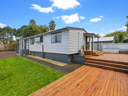 2/14 Gleneagles Grove, Wattle Downs