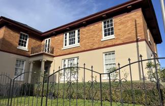 Turn-key in the heart of Parnell