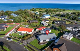 23 Pohutukawa Drive, Opunake