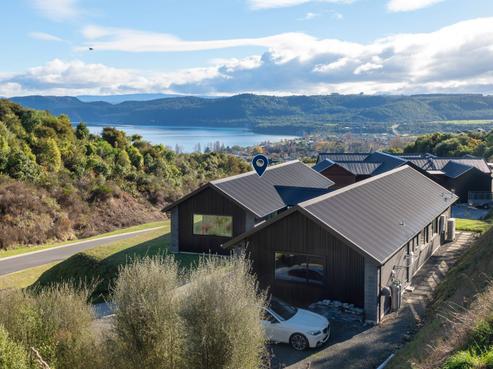 13 Sparrowhawk Way, Kinloch