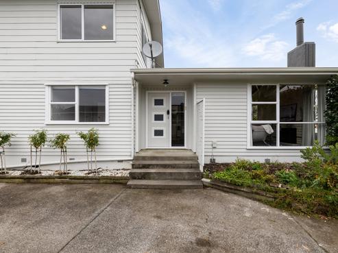 34 Deanwell Avenue, Deanwell