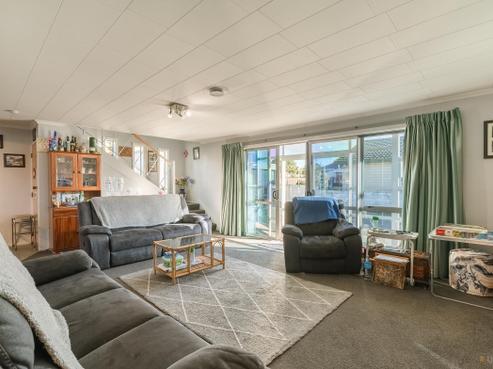 4/136 North Street, Seaview
