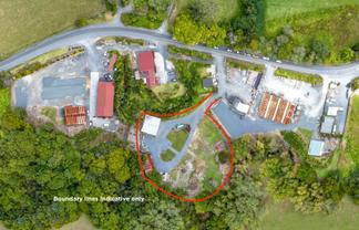 Yard with outbuildings in Matakana