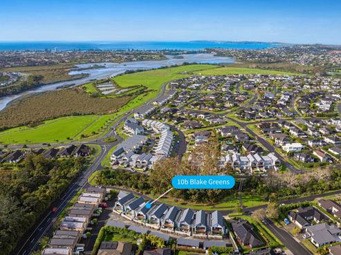 10B Blake Greens, Silverdale