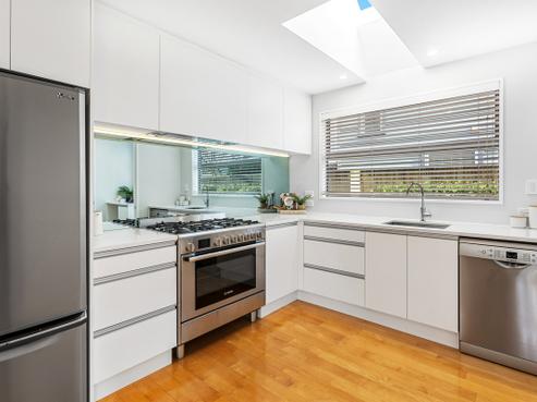 11 Springfield Road, Saint Albans