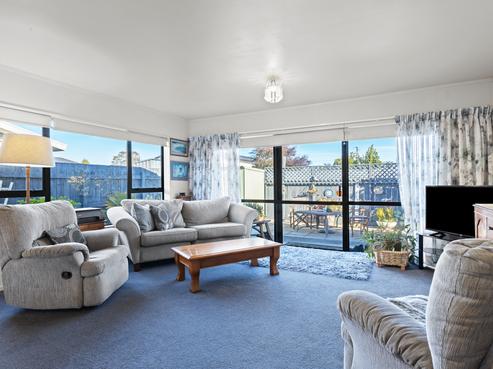 2/51 High Street, Renwick