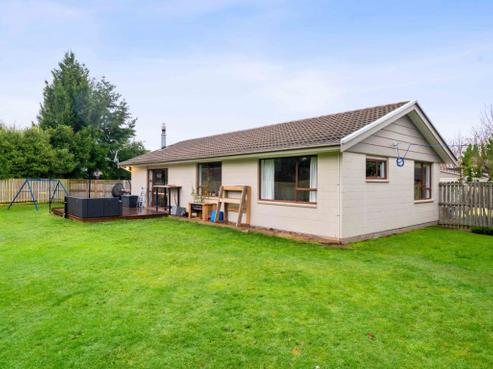 16B Torlesse Crescent, Darfield