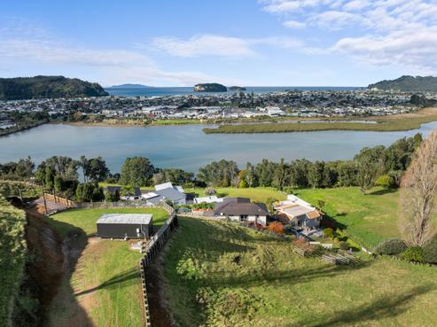 31 Manuka Drive, Whangamata