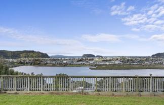 31 Manuka Drive, Whangamata