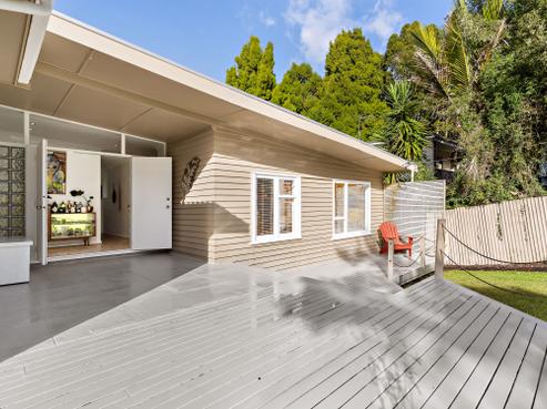 7 Rauhuia Crescent, Parau