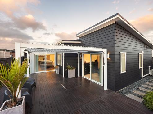 42 Trewern Avenue, Greenhill Park