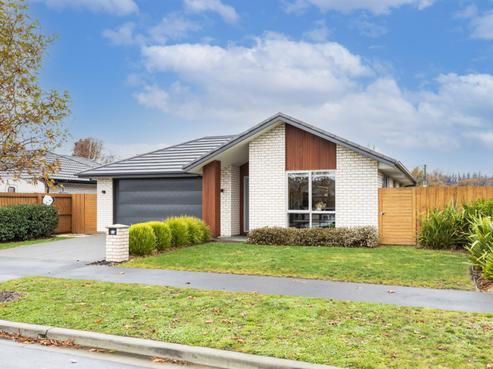 28 Evelyn Crescent, Marshland