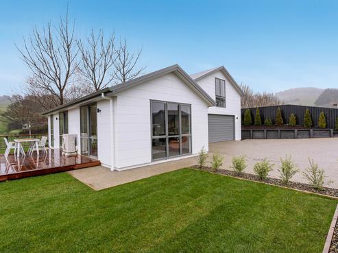 7 Ella Lane, Green Island